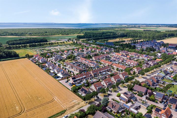 Bekijk foto 34 van Langeweg 35