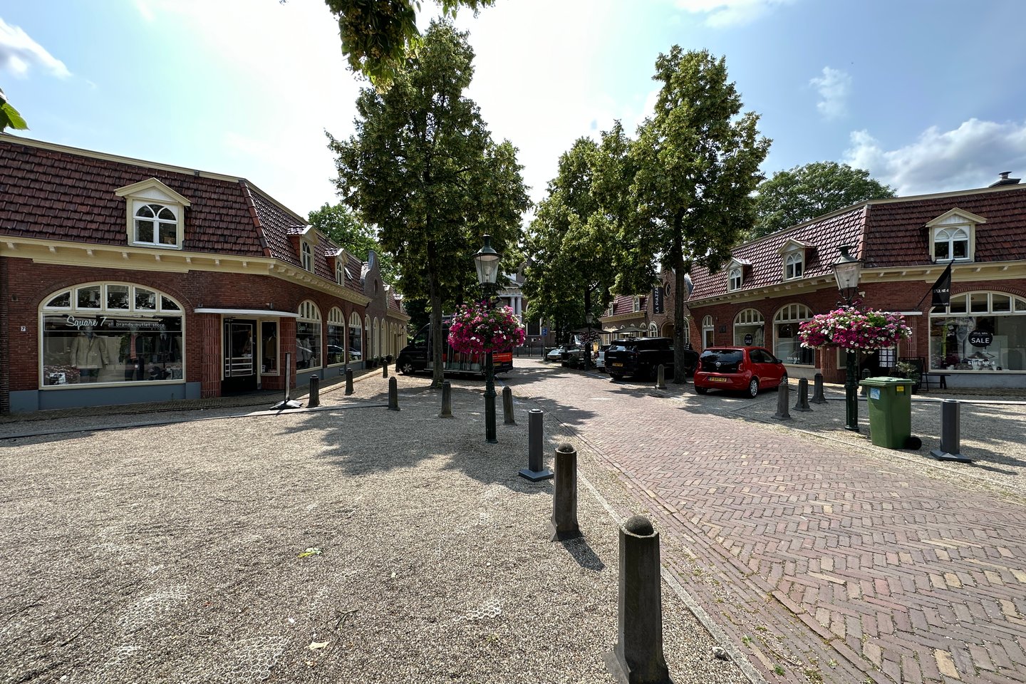 View photo 3 of Kerkplein 7