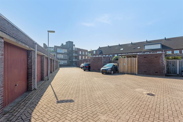 Bekijk foto 15 van Vijverhofstraat 24