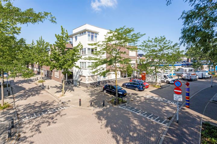 Bekijk foto 17 van Vijverhofstraat 24