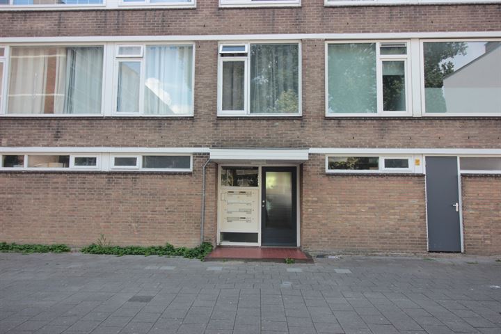 View photo 17 of Menno ter Braakstraat 33