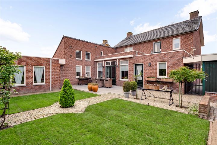 Bekijk foto 43 van Prinses Beatrixstraat 19