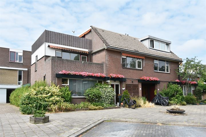 Bekijk foto 30 van Salvador Allendestraat 55