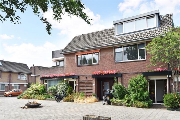 Bekijk foto 37 van Salvador Allendestraat 55