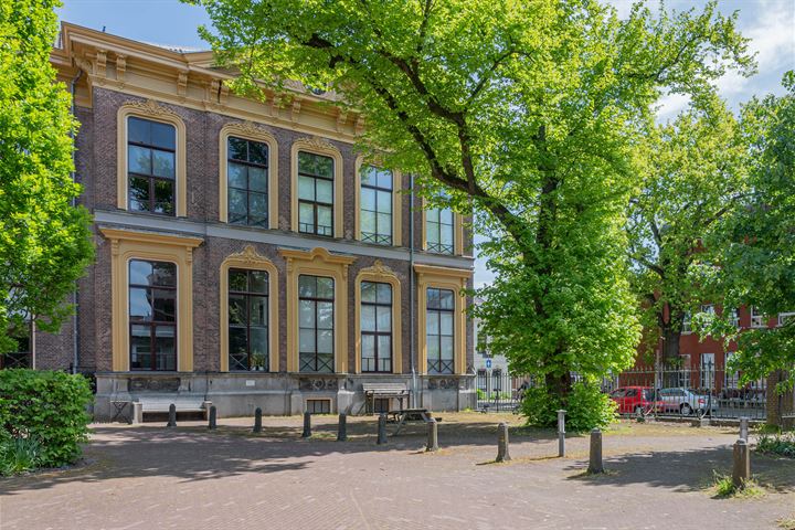 Bekijk foto 1 van Kamerlingheplein 1