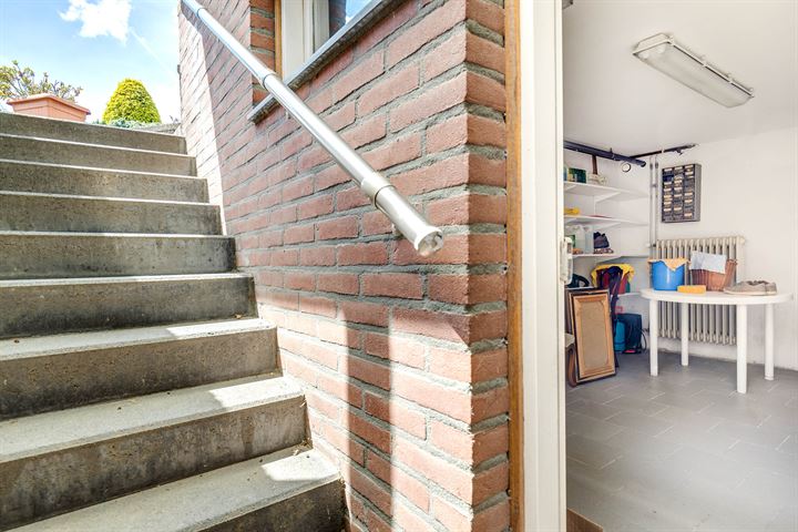 Bekijk foto 34 van Nachtegaalstraat 12