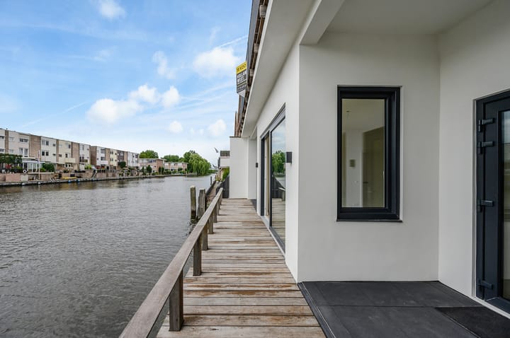 Photo 19 of Hooftstraat 103-A