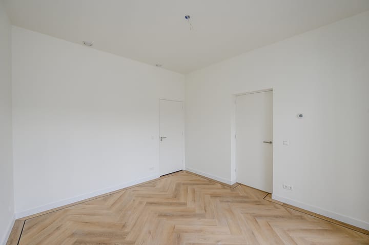 Photo 22 of Hooftstraat 103-A