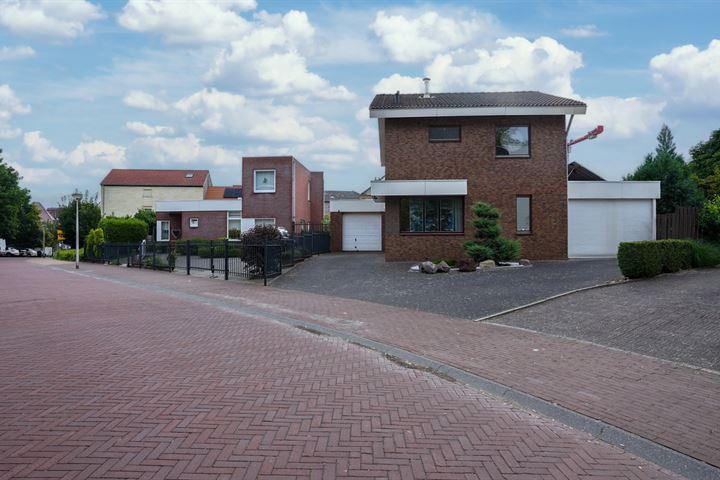 View photo 43 of Deken Quodbachlaan 13