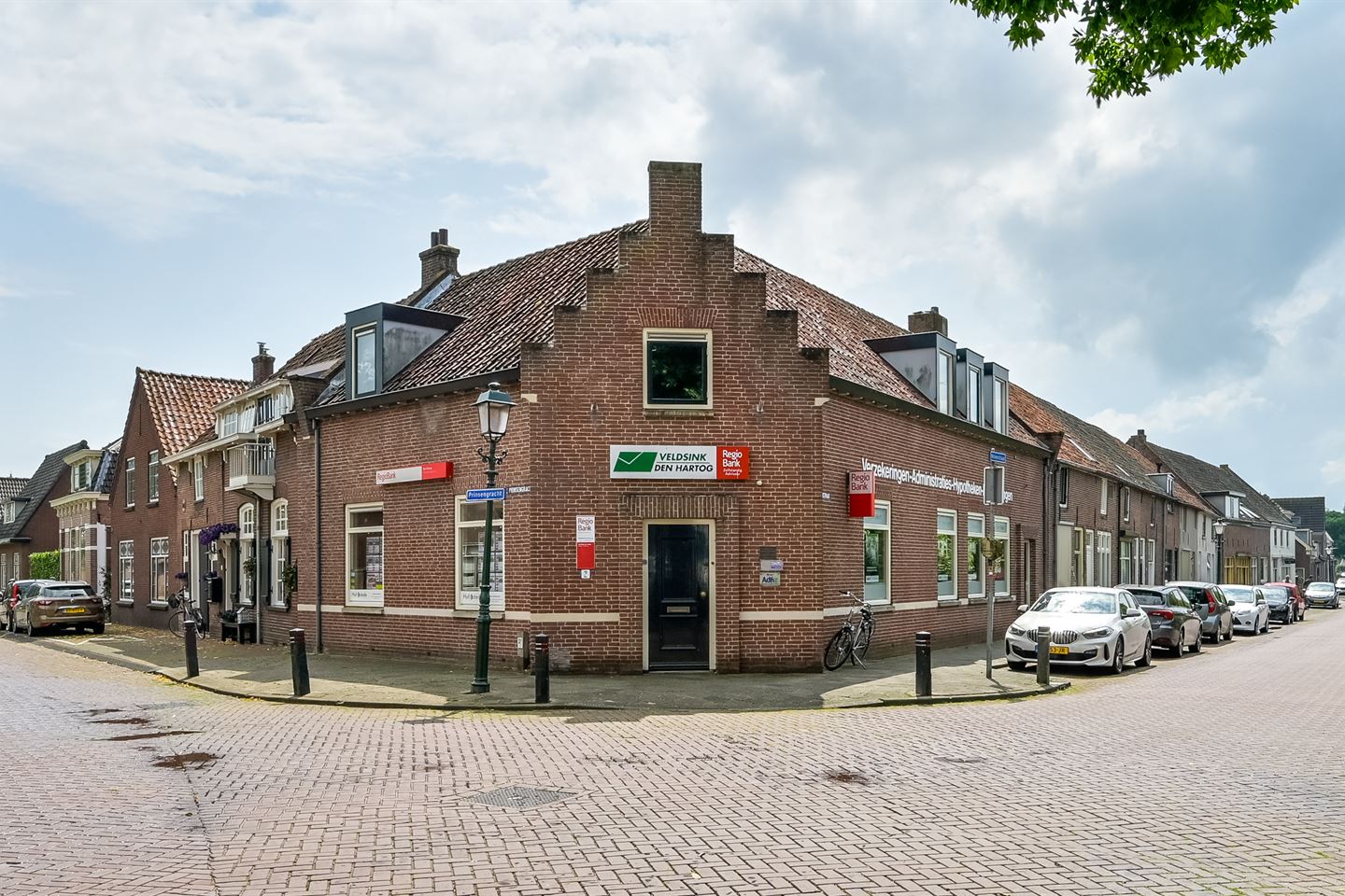 Bekijk foto 1 van Prinsengracht 2