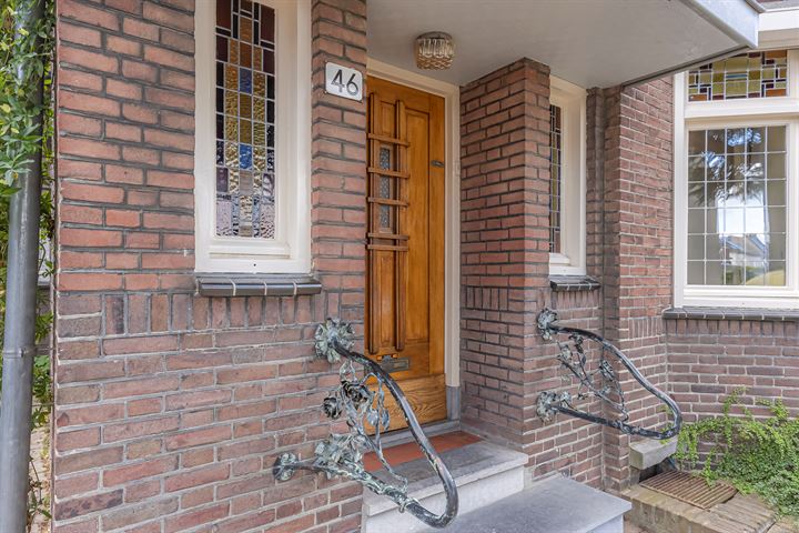 Bekijk foto 2 van Prins Bernhardstraat 46