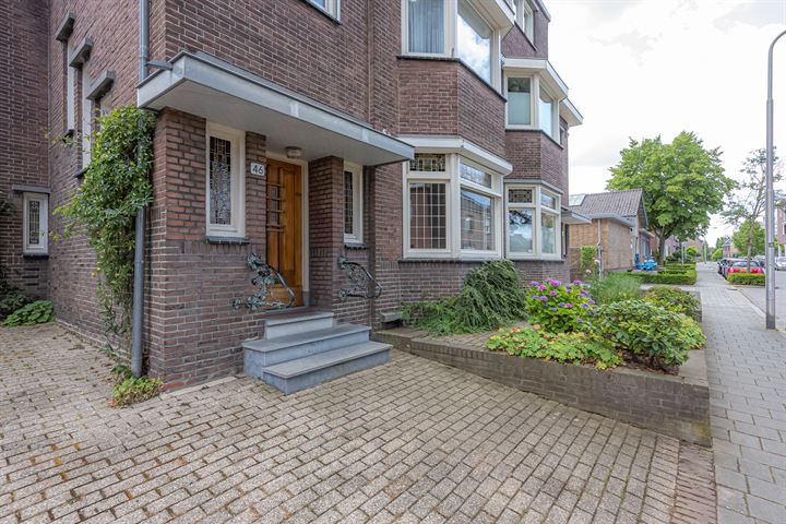 Bekijk foto 25 van Prins Bernhardstraat 46