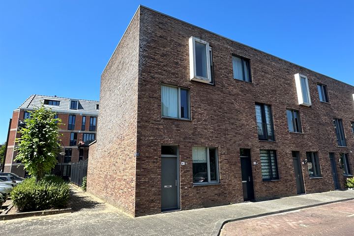 Bekijk foto 1 van Veststraat 47