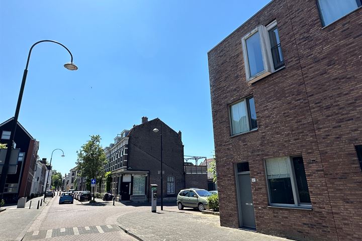 View photo 27 of Veststraat 47