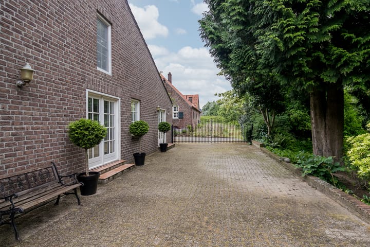 Photo 36 of Broekhuizerweg 40