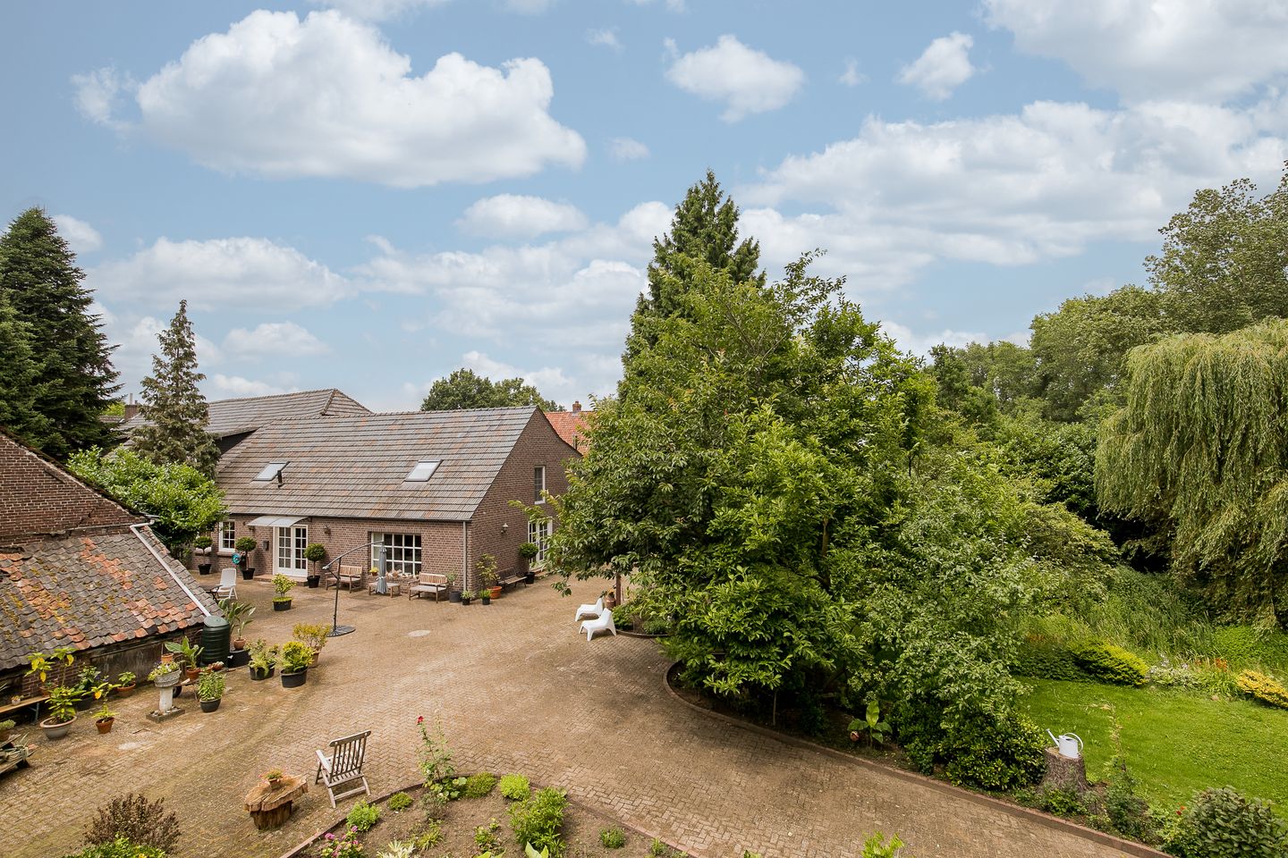 Foto 100 van Broekhuizerweg 40