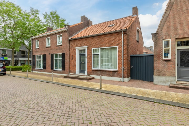 Bekijk foto 1 van Molenstraat 23