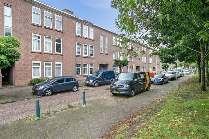 Bekijk foto 32 van Deimanstraat 256