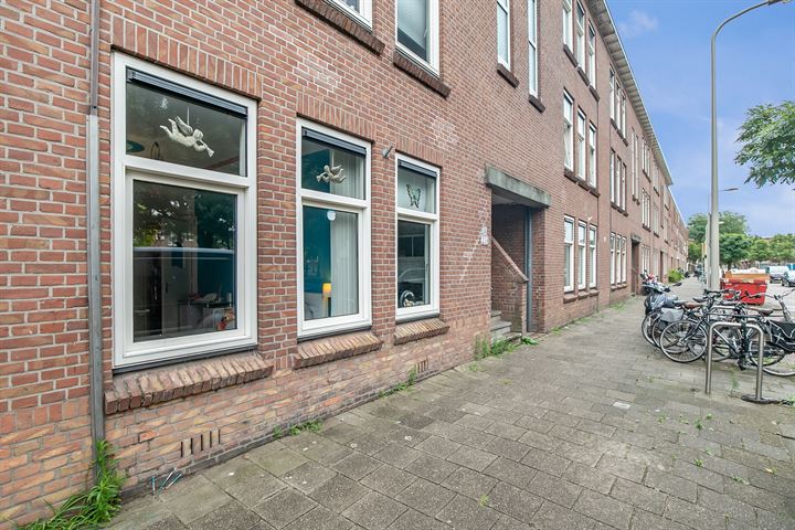 Bekijk foto 2 van Deimanstraat 256