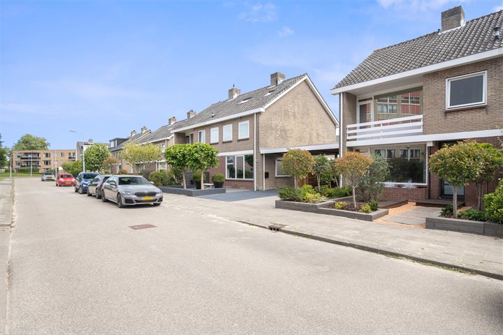 Bekijk foto 2 van Zaaiersstraat 14