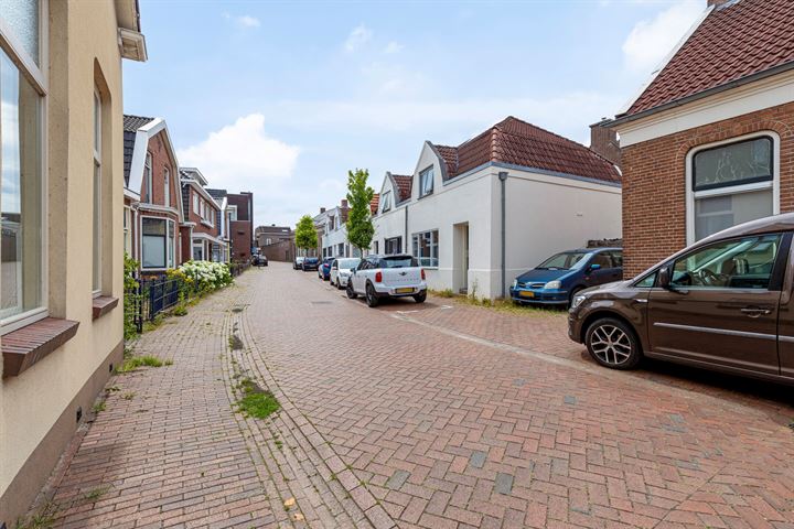 Bekijk foto 3 van Mr. Jan Freseman Viëtor-straat 12