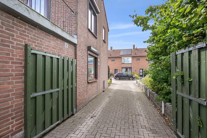 Bekijk foto 29 van Marijkestraat 9