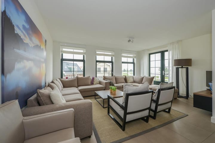 Photo 5 of Zeedijk 2-227