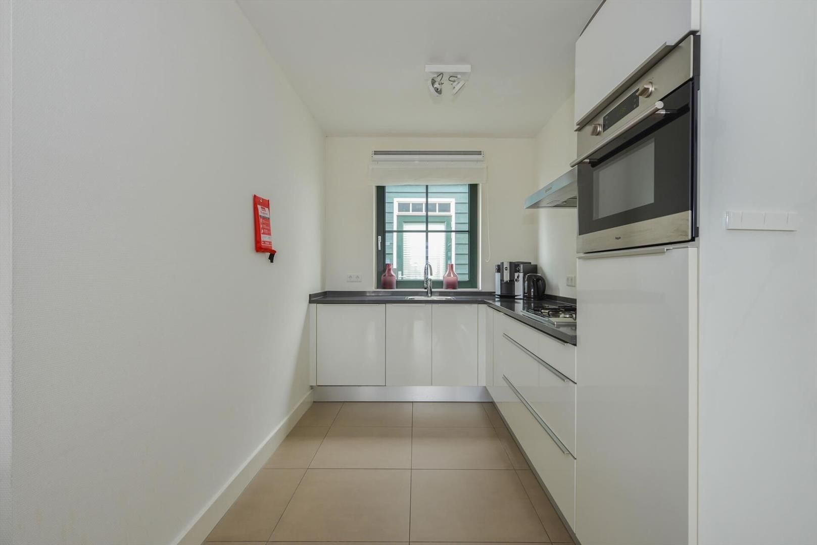 Foto 12 van Zeedijk 2-227