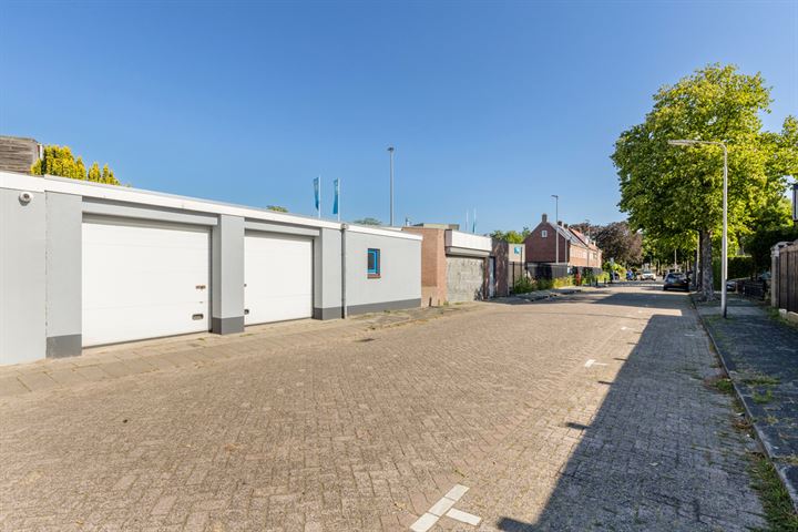 Bekijk foto 30 van Boulevard 51