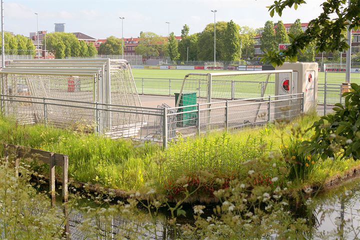 Bekijk foto 46 van Van Vlotenstraat 94