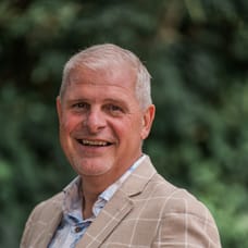 Dick van den Bos - NVM Register Makelaar & Taxateur