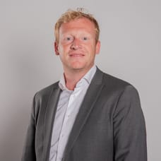 F. van den Berg (Freek) - Makelaar (Directeur)