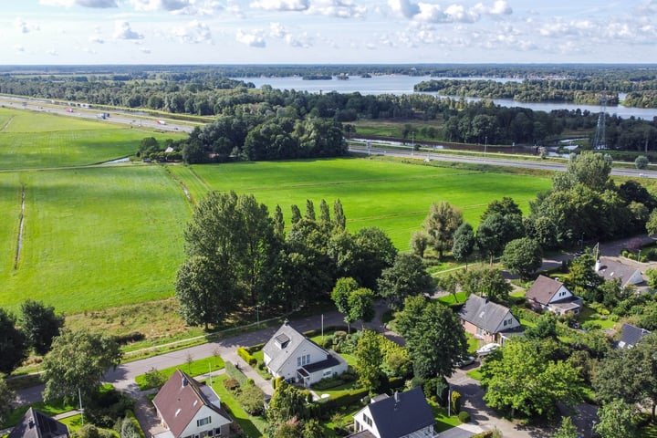 View photo 42 of Vestdijklaan 348