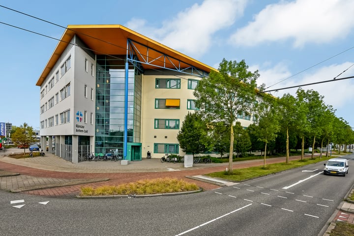Marga Klompélaan 6, Arnhem