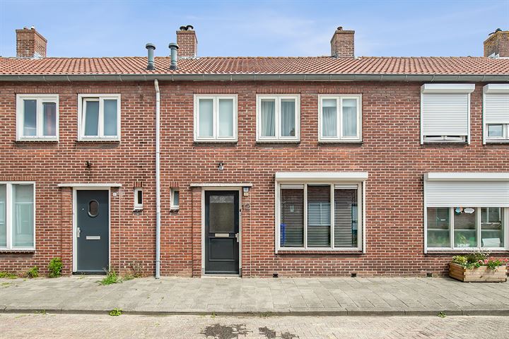 Bekijk foto 1 van Pinksterbloemstraat 12