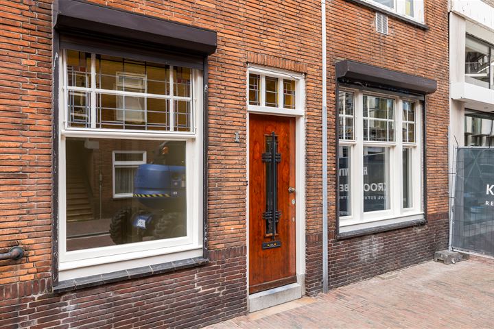 View photo 51 of Raamstraat 1