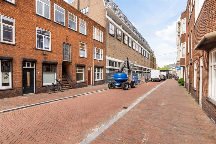 View photo 9 of Raamstraat 1