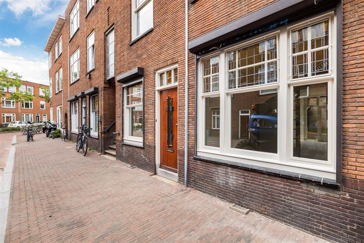 View photo 6 of Raamstraat 1