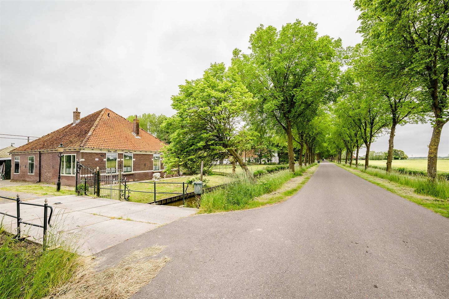 Bekijk foto 3 van Wormerweg 13