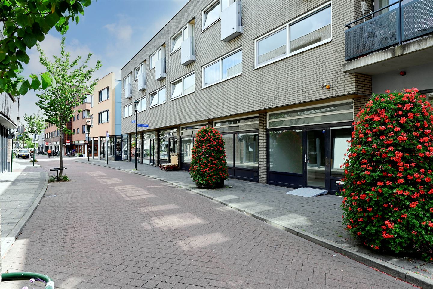 View photo 5 of Bussumerstraat 53--55 -57