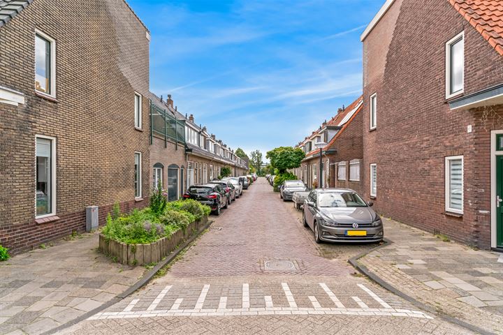 Bekijk foto 35 van Heemskerkstraat 83