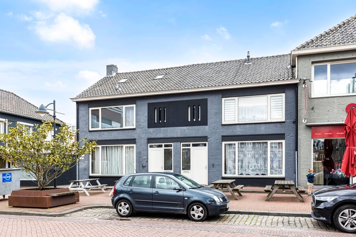 Bekijk foto 2 van Raadhuisstraat 69