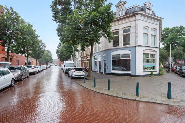 Bekijk foto 1 van Rozenburgstraat 133