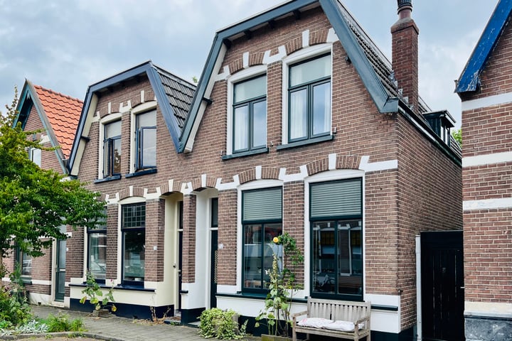 Manegestraat 22