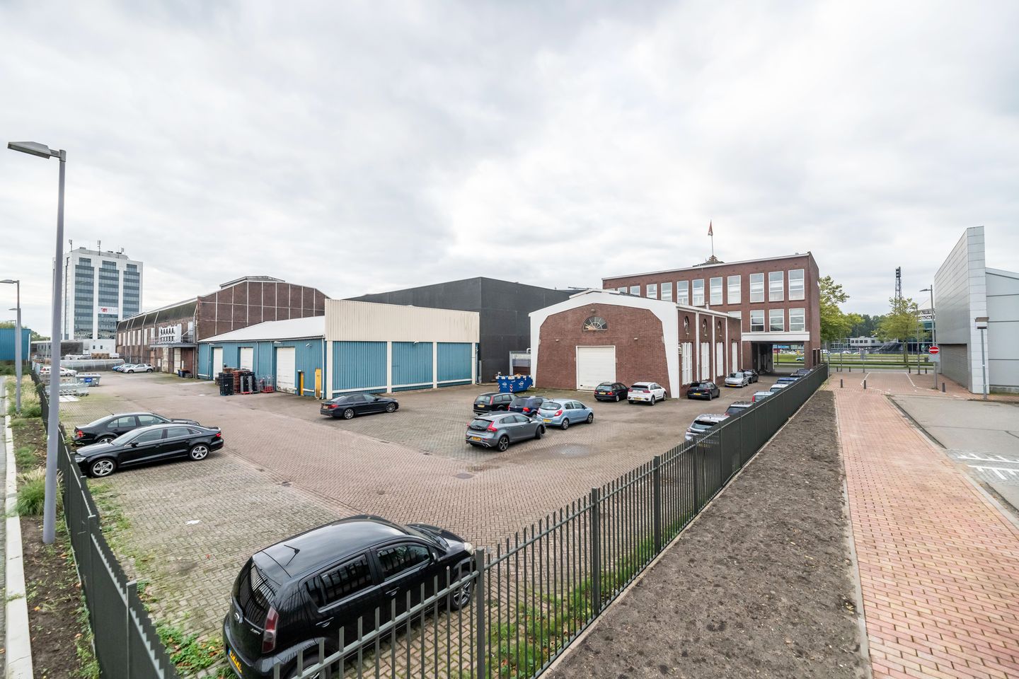 View photo 4 of Stadionweg 55