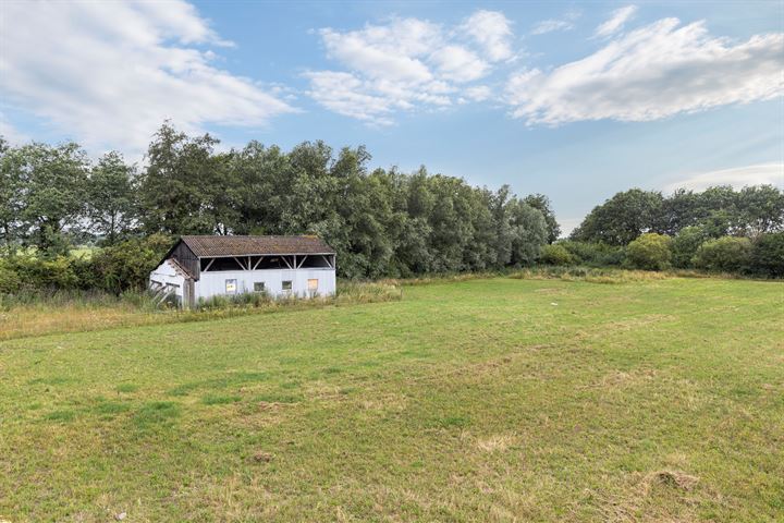 Bekijk foto 9 van Oude Wezeveldseweg bij 18