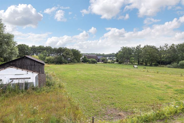 Bekijk foto 6 van Oude Wezeveldseweg bij 18