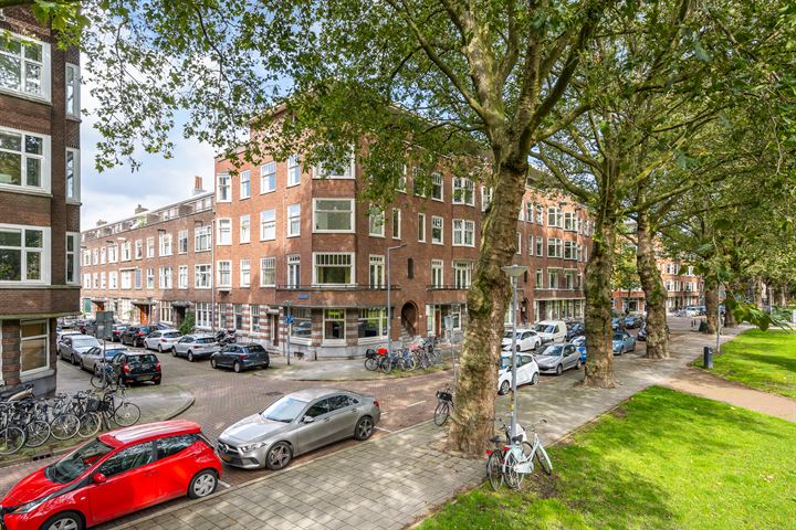 Bekijk foto 39 van Groeninxstraat 1