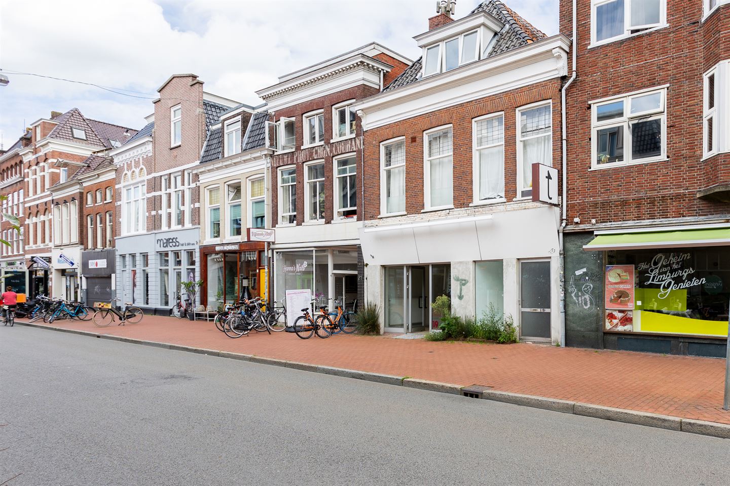 Bekijk foto 2 van Nieuwe Ebbingestraat 19