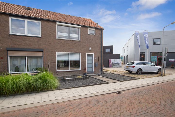 Bekijk foto 3 van Blaaubeenstraat 61